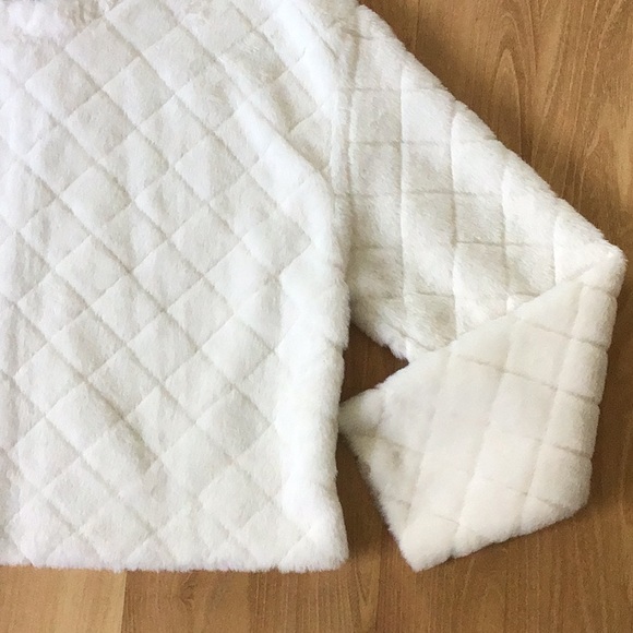 Zara Faux Fur Sweater - Picture 5 of 16